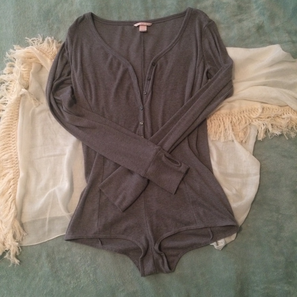 [Victoria’s Secret] Bodysuit Sleeper